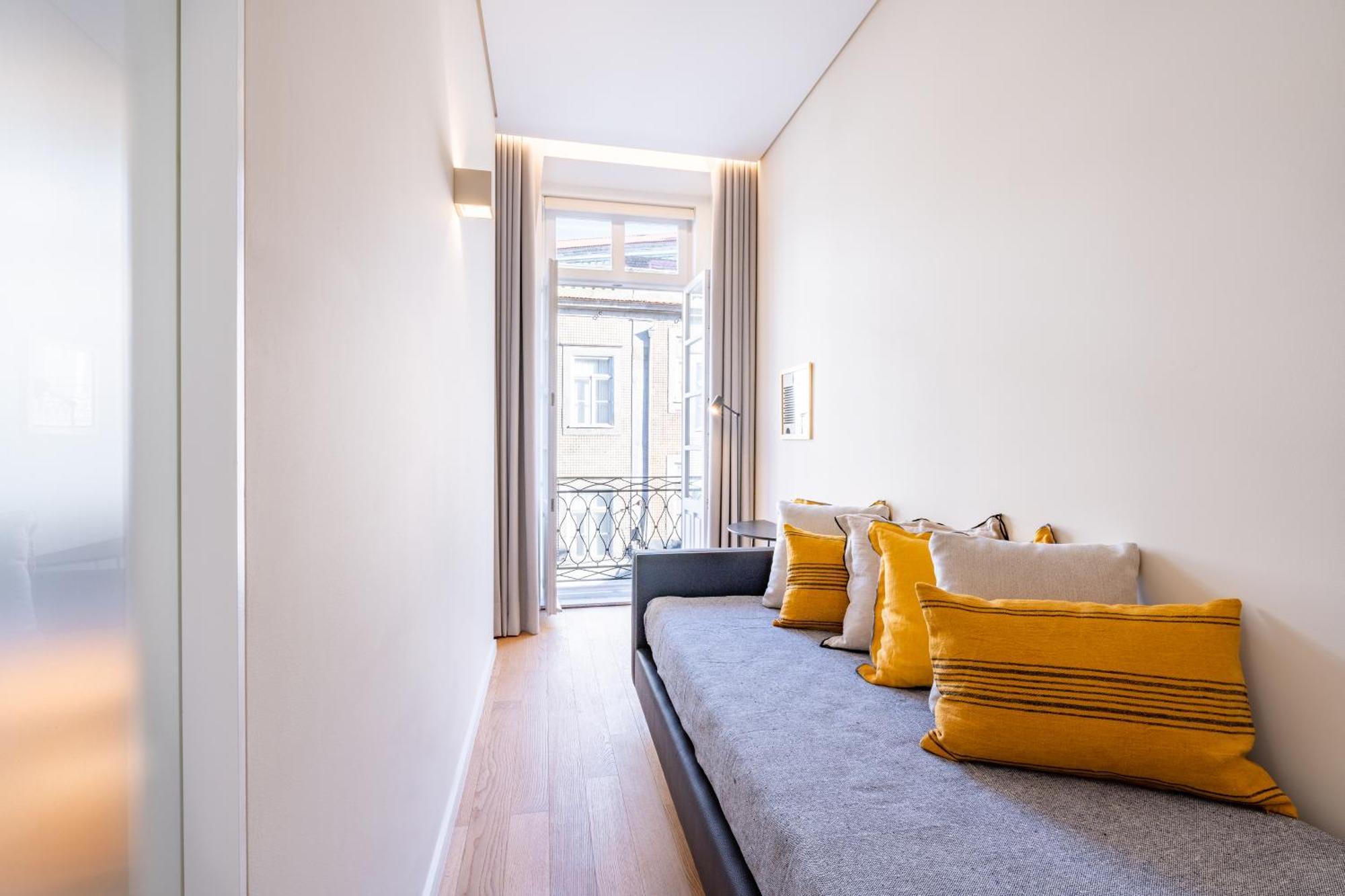 Viva 4 Suites Batalha Residence & Size Flats Batalha ปอร์โต ภายนอก รูปภาพ
