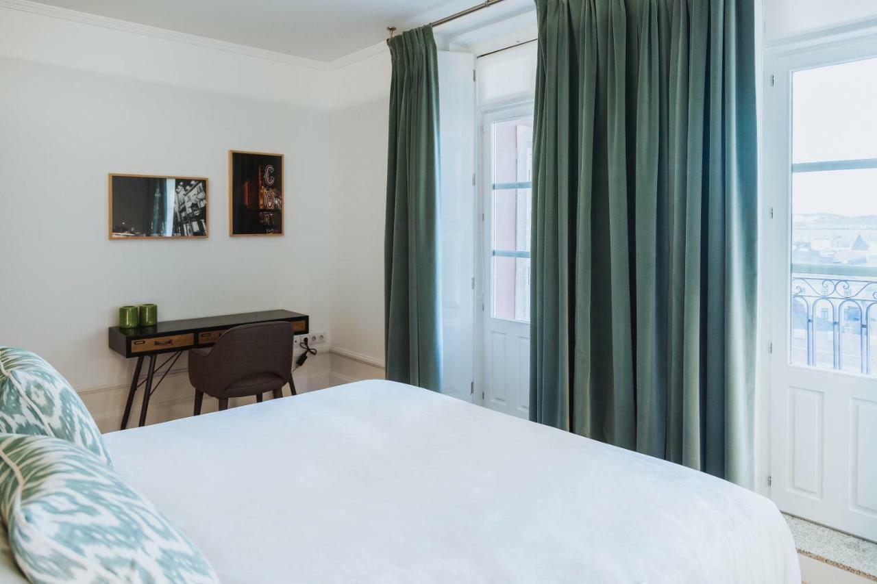 Viva 4 Suites Batalha Residence & Size Flats Batalha ปอร์โต ภายนอก รูปภาพ